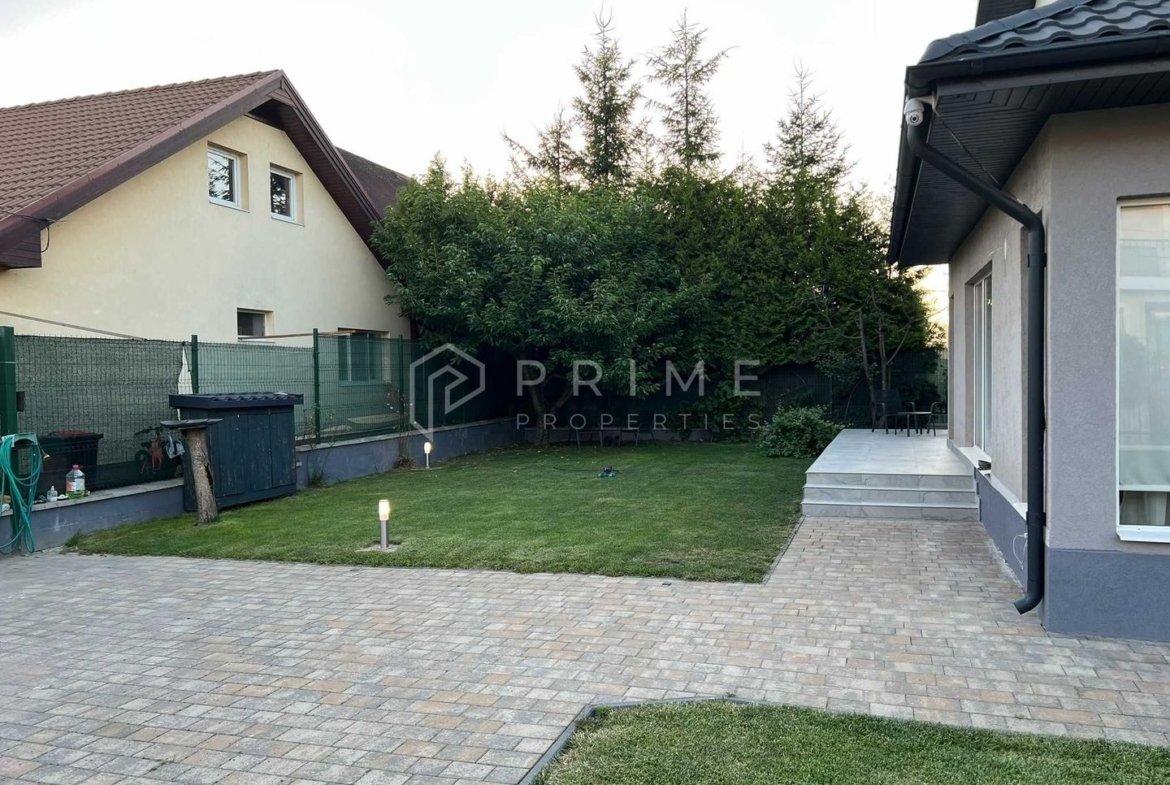 DE VÂNZARE: Casă Modernă „La Cheie” (175 mp) | 7 Noiembrie