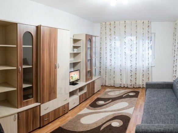 Apartament modern 3 camere 60 mp utili etaj 1 balcon 6 mp zona Strand