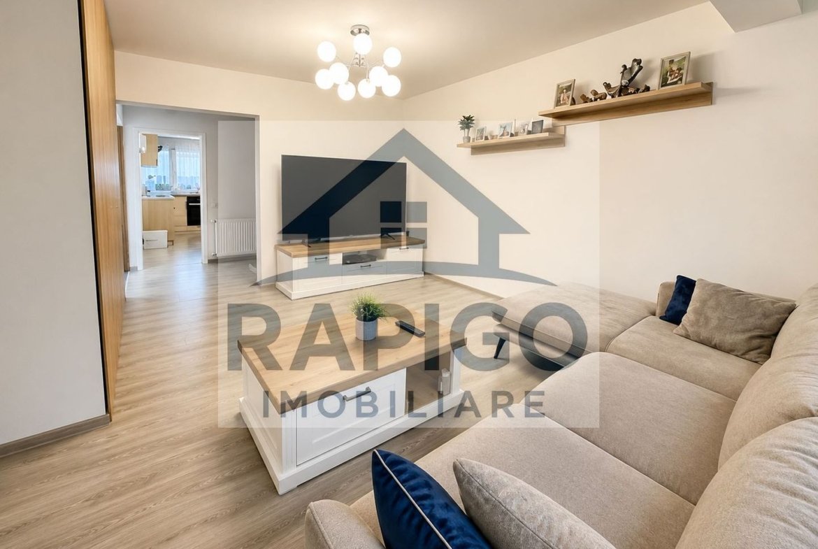 Duplex Spațios cu 3 Dormitoare și Curte Amenajată |