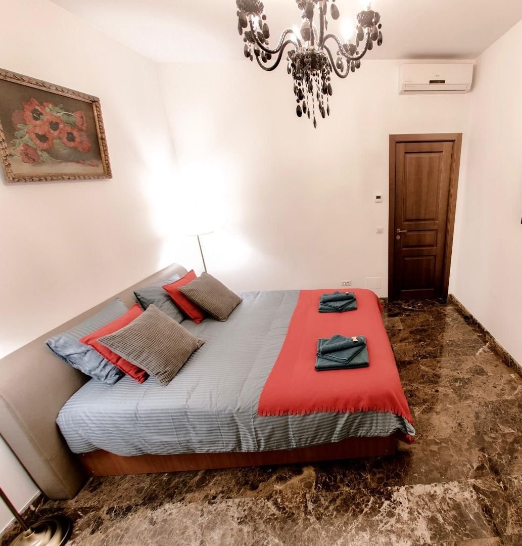 anBn-3914 Universitate apartament 5 camere 220 mp de inchiriat