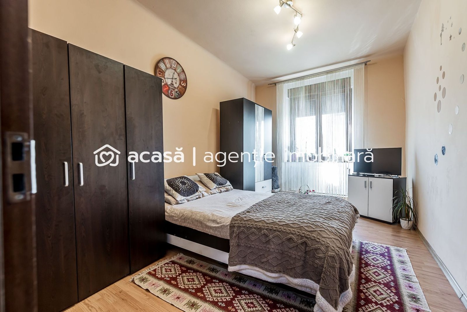anBn-3951 Apartament în centru cu acces auto și garaj propriu