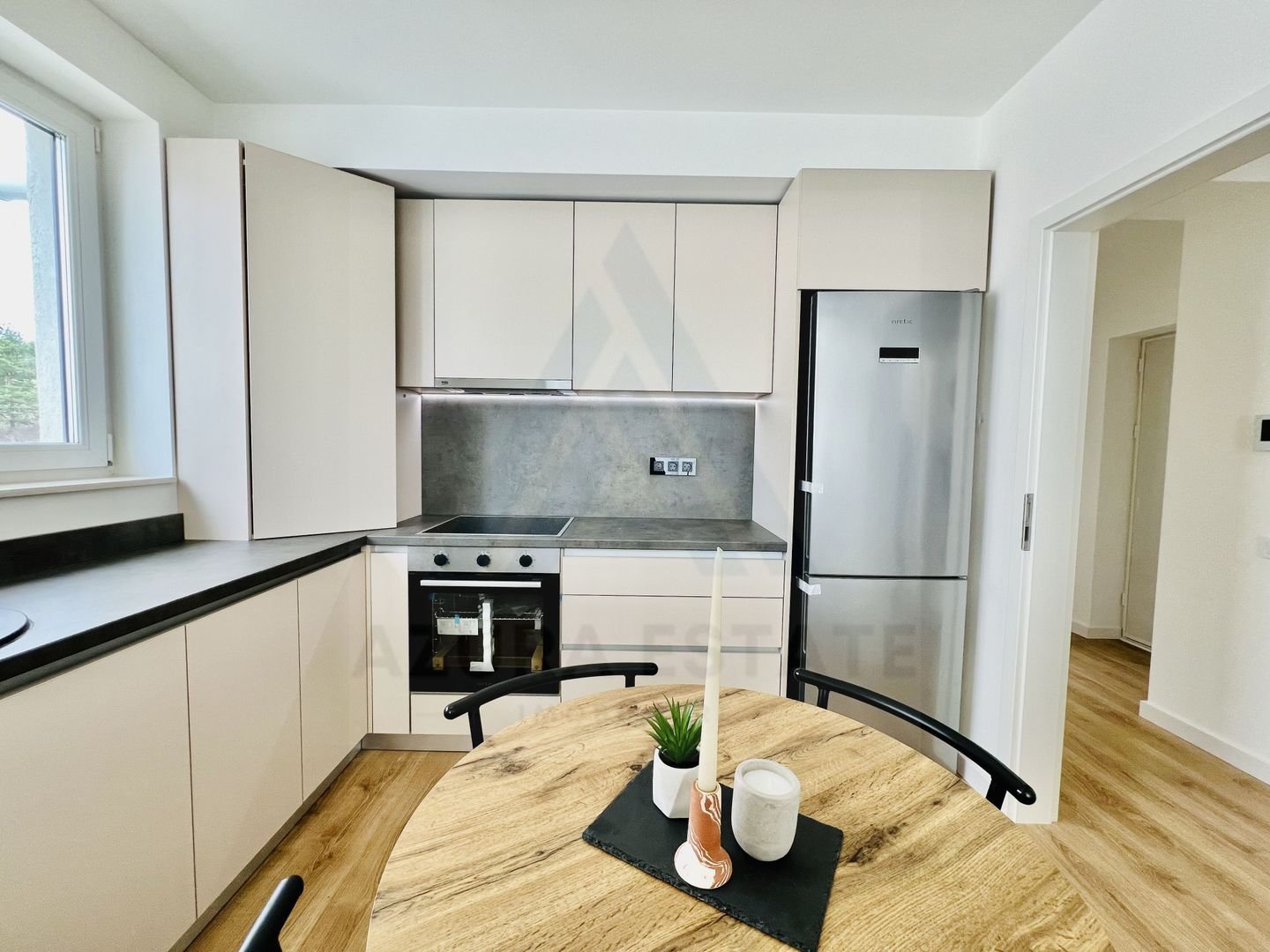 anBn-4076 Penthouse ultramodern utilat 5 camere 2 bai si 139 mp utili in DaVinci