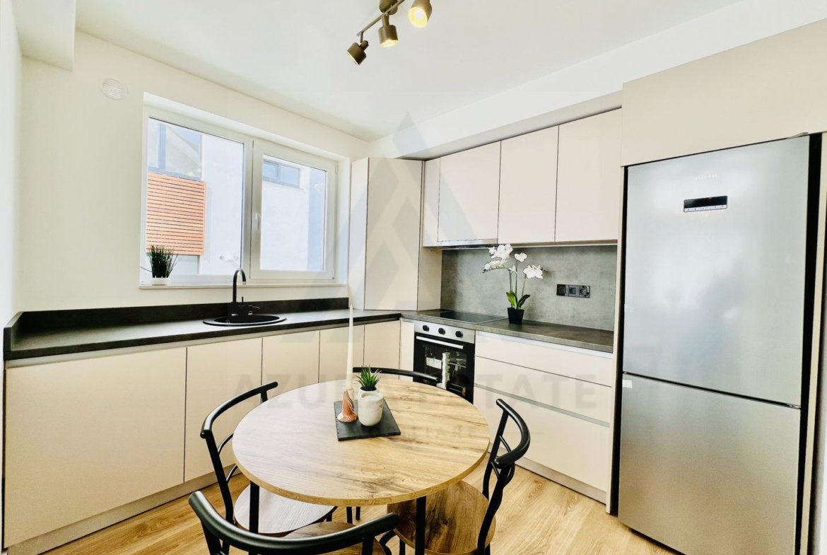 Penthouse ultramodern utilat 5 camere 2 bai si 139 mp utili in DaVinci