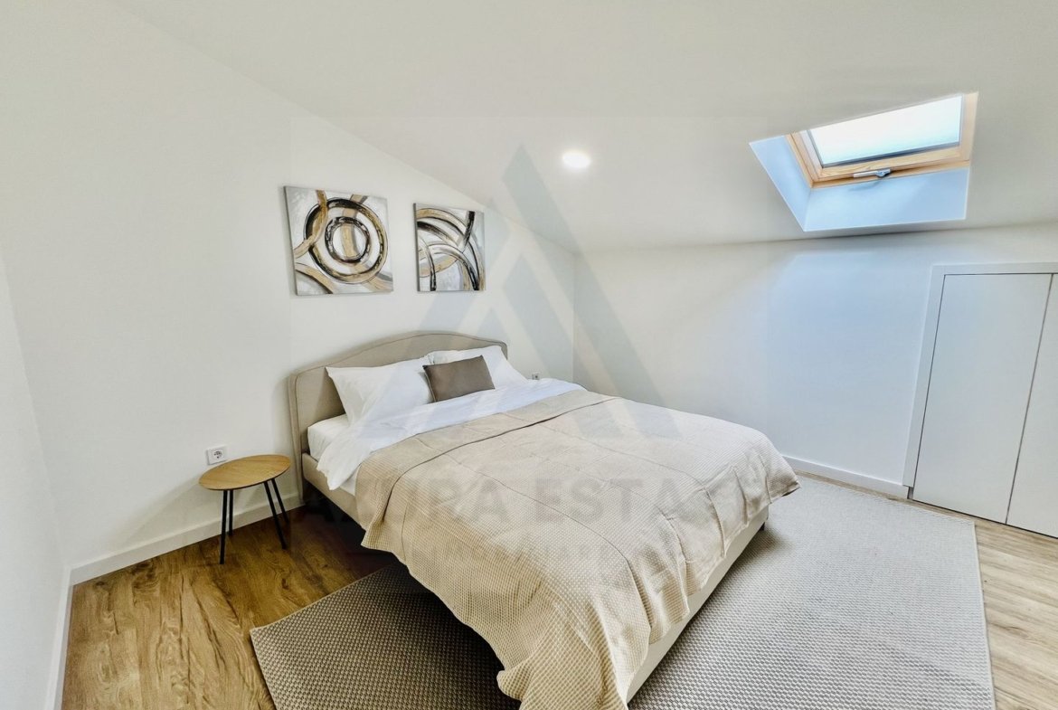 Penthouse ultramodern utilat 5 camere 2 bai si 139 mp utili in DaVinci