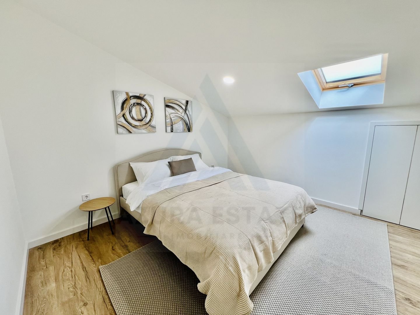 anBn-4081 Penthouse ultramodern utilat 5 camere 2 bai si 139 mp utili in DaVinci