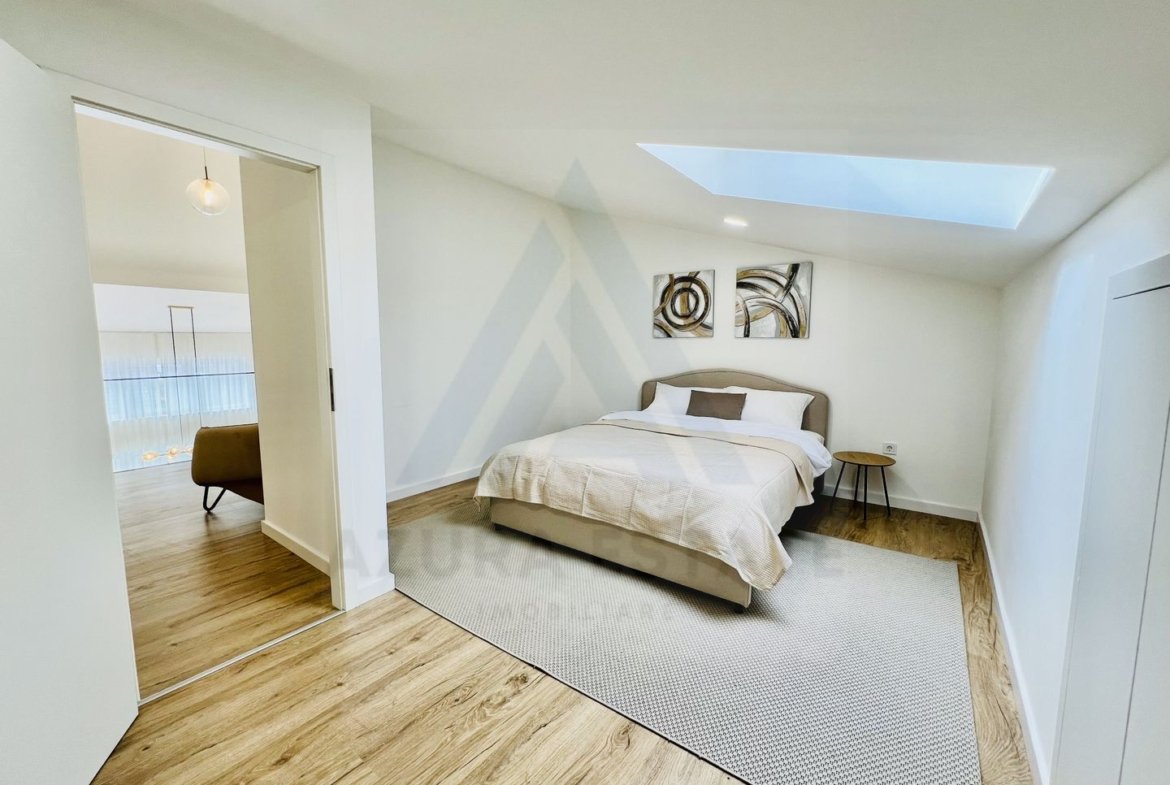 Penthouse ultramodern utilat 5 camere 2 bai si 139 mp utili in DaVinci
