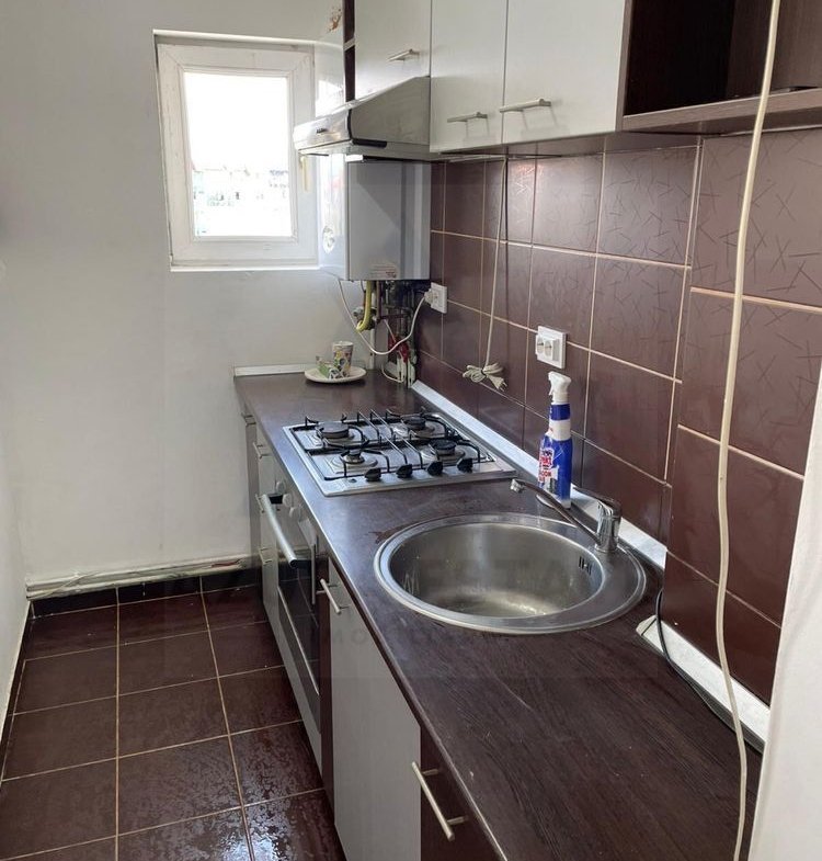 Apartament 2 camere 40 mp  balcon zona Mihai Viteazul