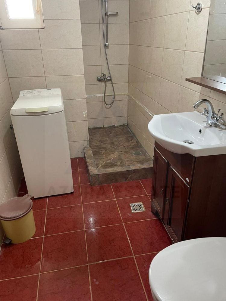Apartament 2 camere 40 mp  balcon zona Mihai Viteazul