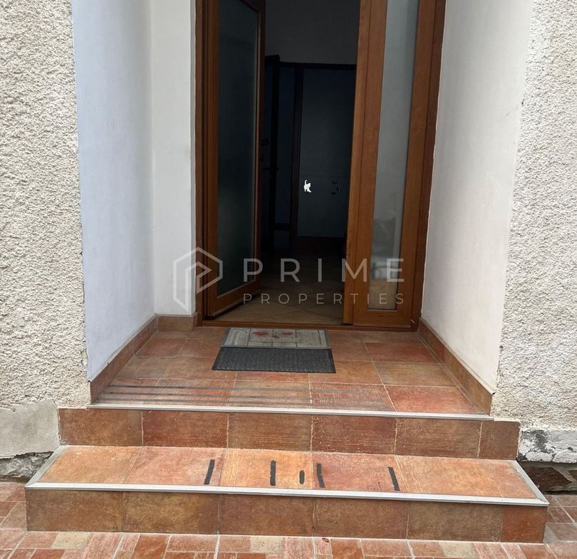 Casă  în Zonă Ultracentrală – Proximitate Papiu și Cetatea Medievală