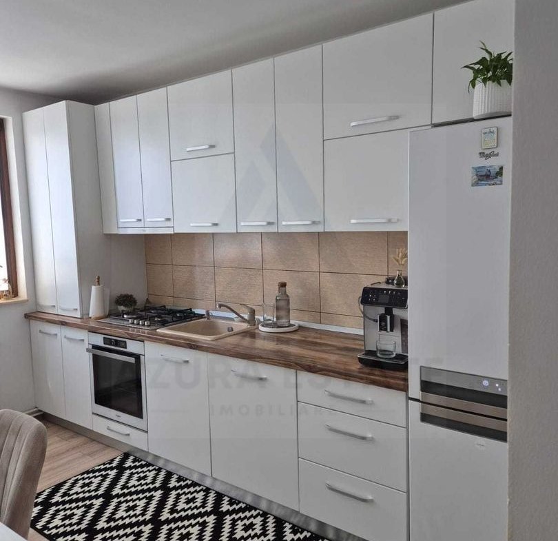 Studio modern 40 mp utili cu bucatarie inchisa etaj 3 in Turnisor