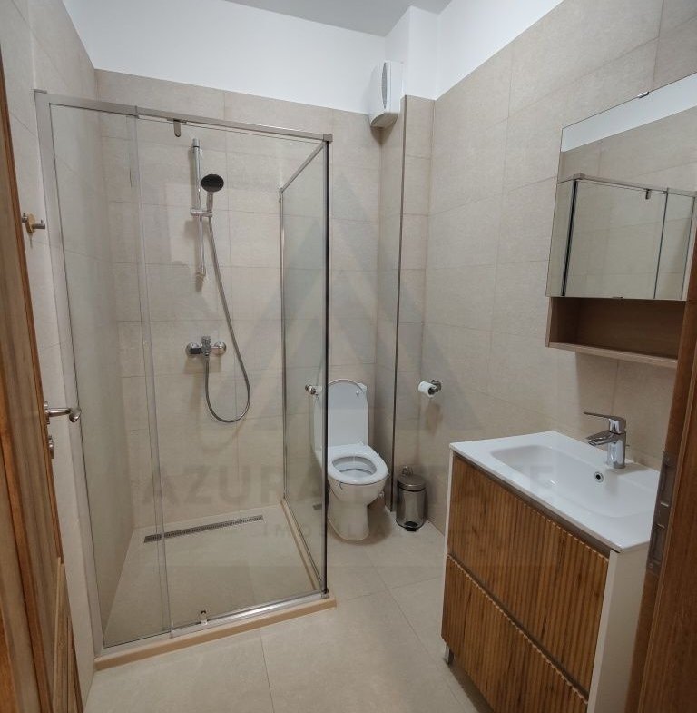 Studio modern prima inchiriere parcare privata si boxa zona Selimbar