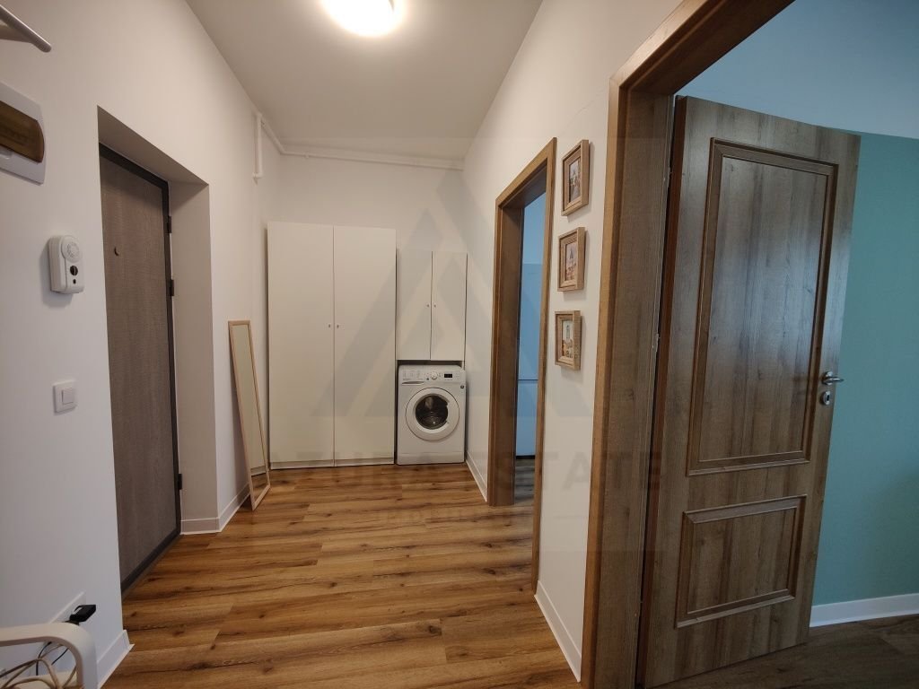 Studio modern prima inchiriere parcare privata si boxa zona Selimbar