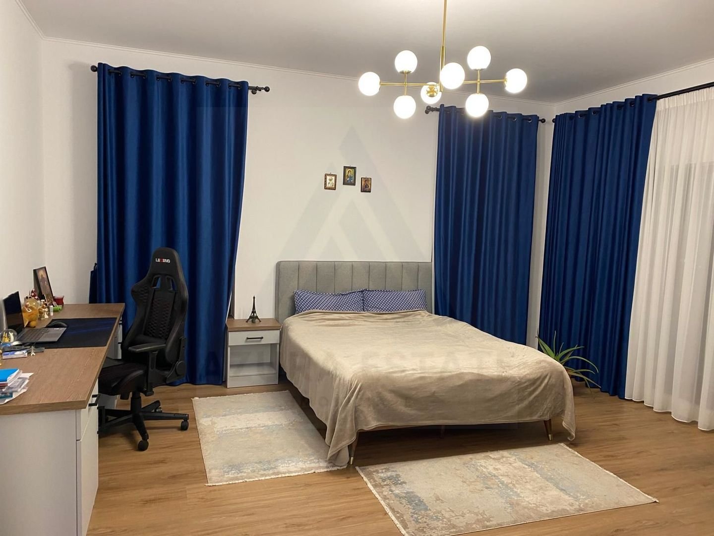Casa ultrafinisata 199 mp utili garaj si teren 410 mp in Cisnadioara