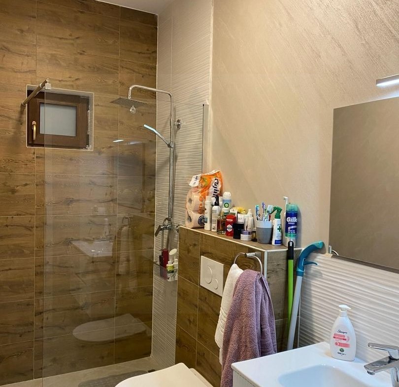 Casa ultrafinisata 199 mp utili garaj si teren 410 mp in Cisnadioara