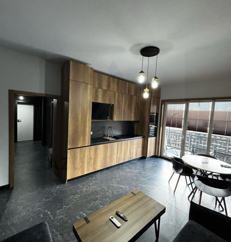 Apartament premium 3 camere  prima închiriere terasă zona Rahovei