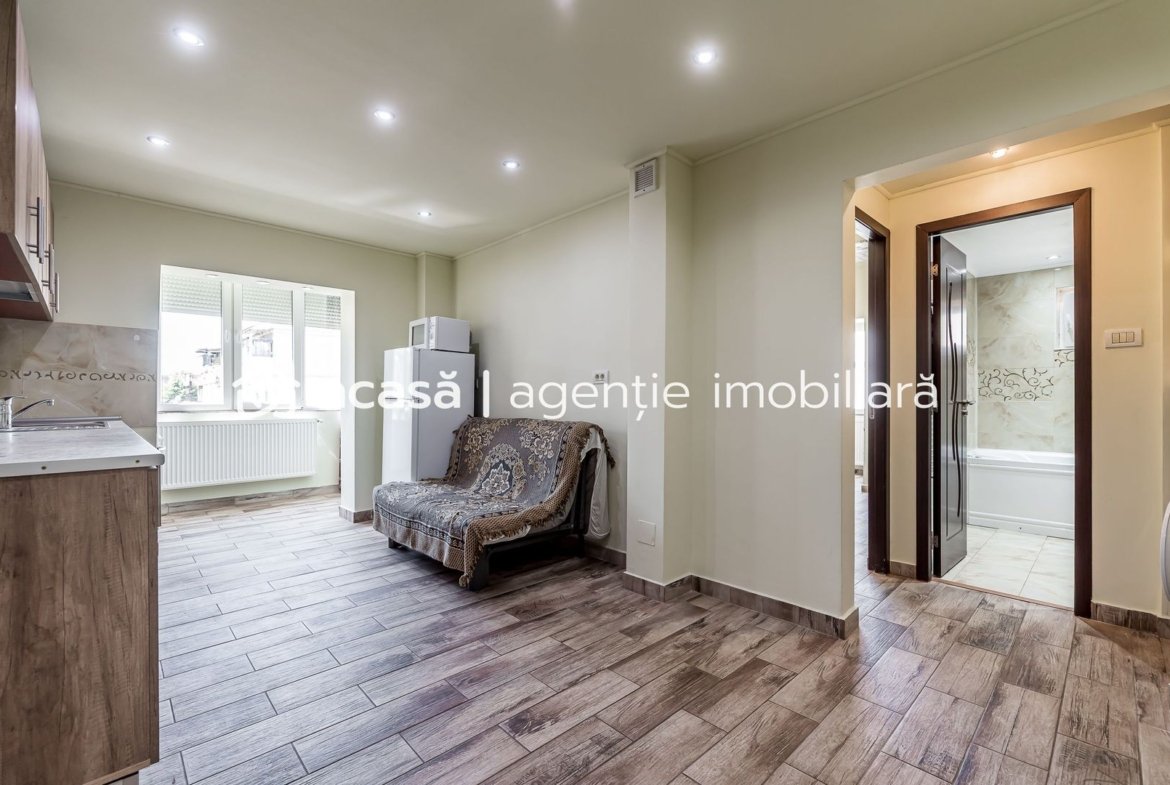 Ap 2 camere decomandat, renovat, 2 balcoane. Cartier Alfa Arad