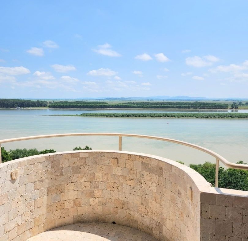 Apartament Premium – Vedere Frontală Dunăre –  Faleza Galati