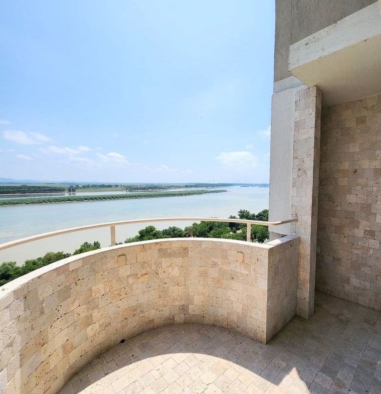 Apartament Premium – Vedere Frontală Dunăre –  Faleza Galati