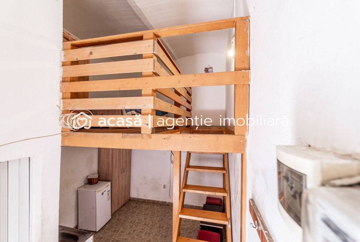 Spațiu birouri central cu 2 intrări pe Str. Unirii 1 Arad.