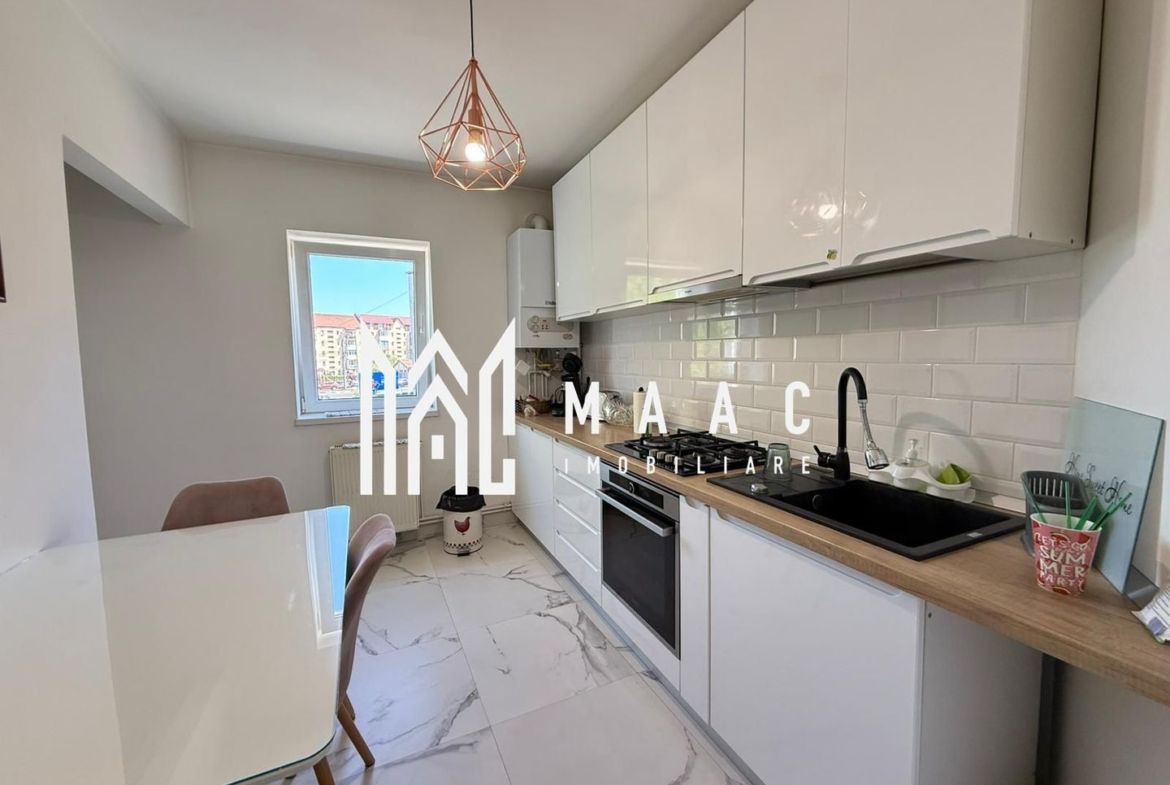 Apartament 3 camere | Etaj 1 | 2 bai | Balcon | C. Dumbravii