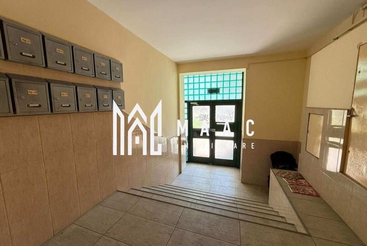 Apartament 3 camere | Etaj 1 | 2 bai | Balcon | C. Dumbravii