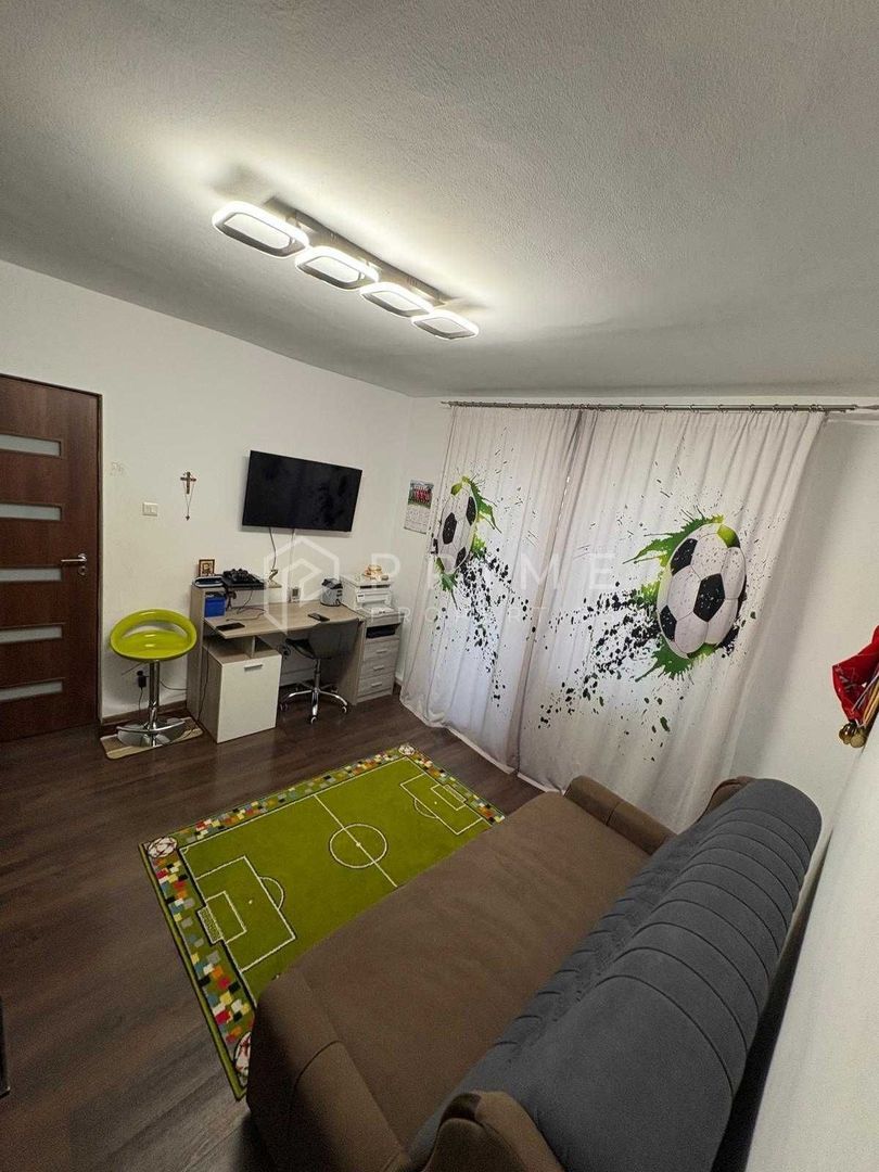 Apartament cu 3 camere, decomandat – Zona Fortuna