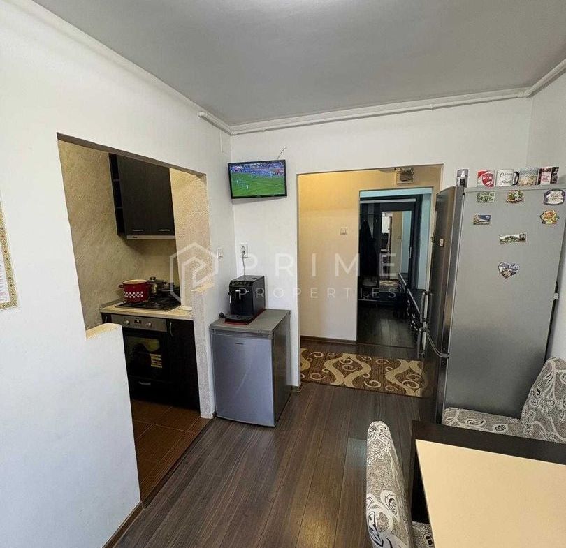 Apartament cu 3 camere, decomandat – Zona Fortuna