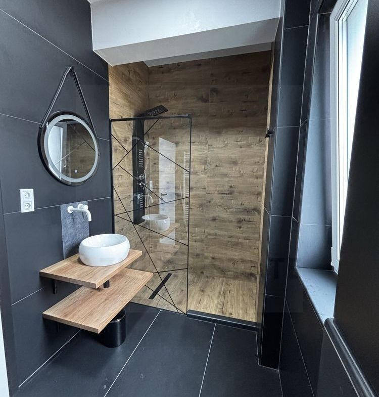 Apartament premium 3 camere  prima închiriere terasă zona Rahovei