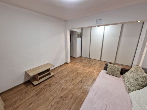 Apartament 3 camere 2 bai 66mp + pivnita Terezian