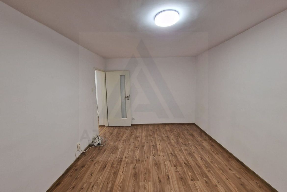 Apartament 3 camere 2 bai 66mp + pivnita Terezian