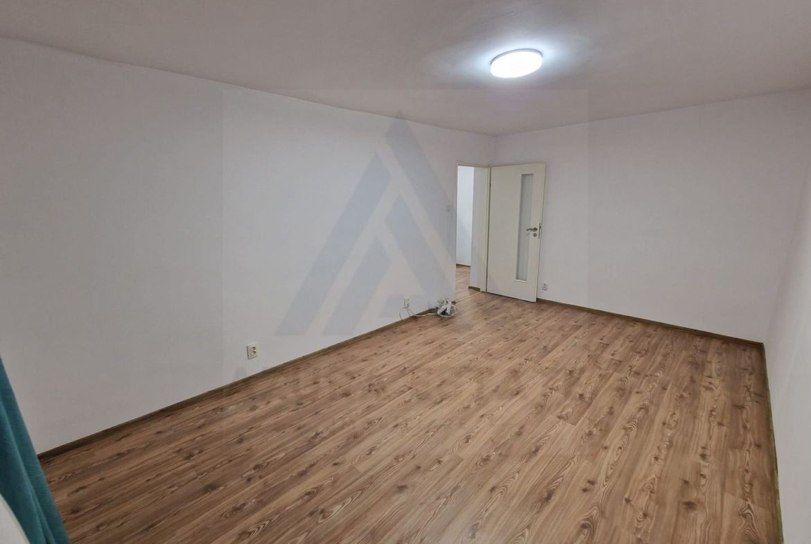 Apartament 3 camere 2 bai 66mp + pivnita Terezian