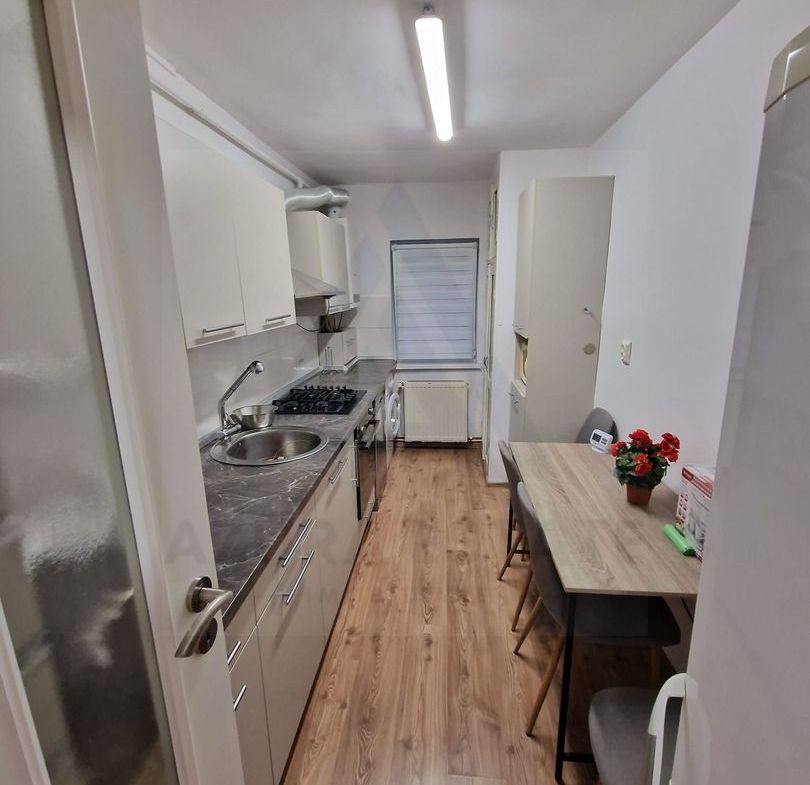 Apartament 3 camere 2 bai 66mp + pivnita Terezian