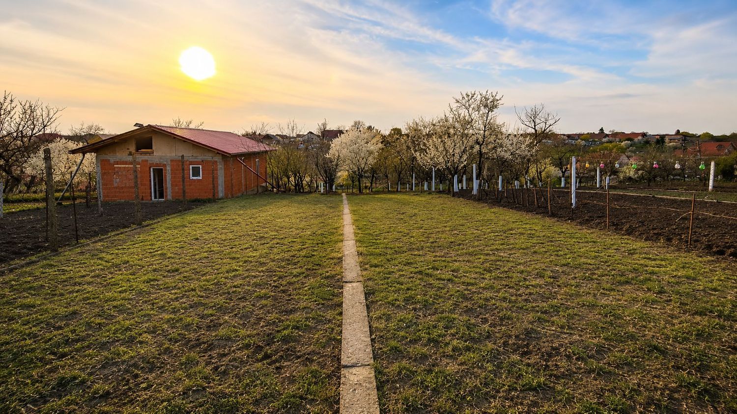Casă individuală, teren generos de 1.348mp, poziție centrală, Giarmata