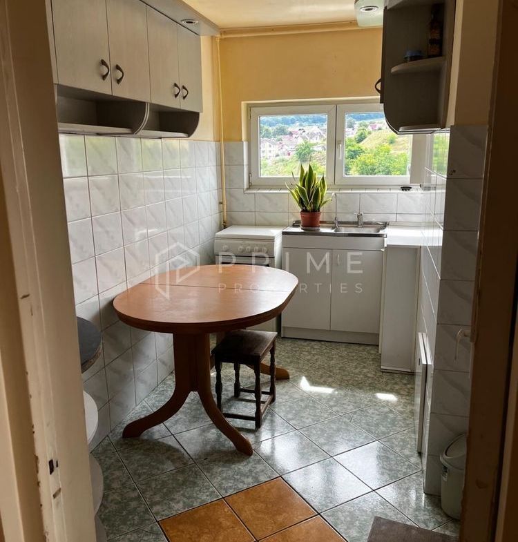 Apartament 3 camere luminos | Dâmbu Pietros,