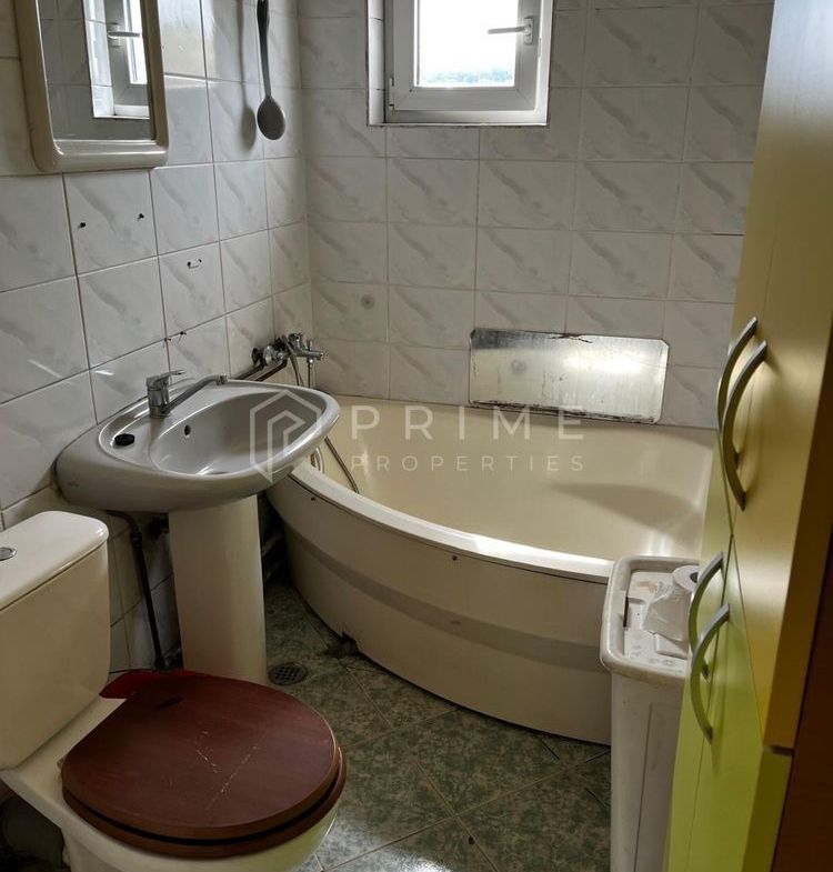 Apartament 3 camere luminos | Dâmbu Pietros,