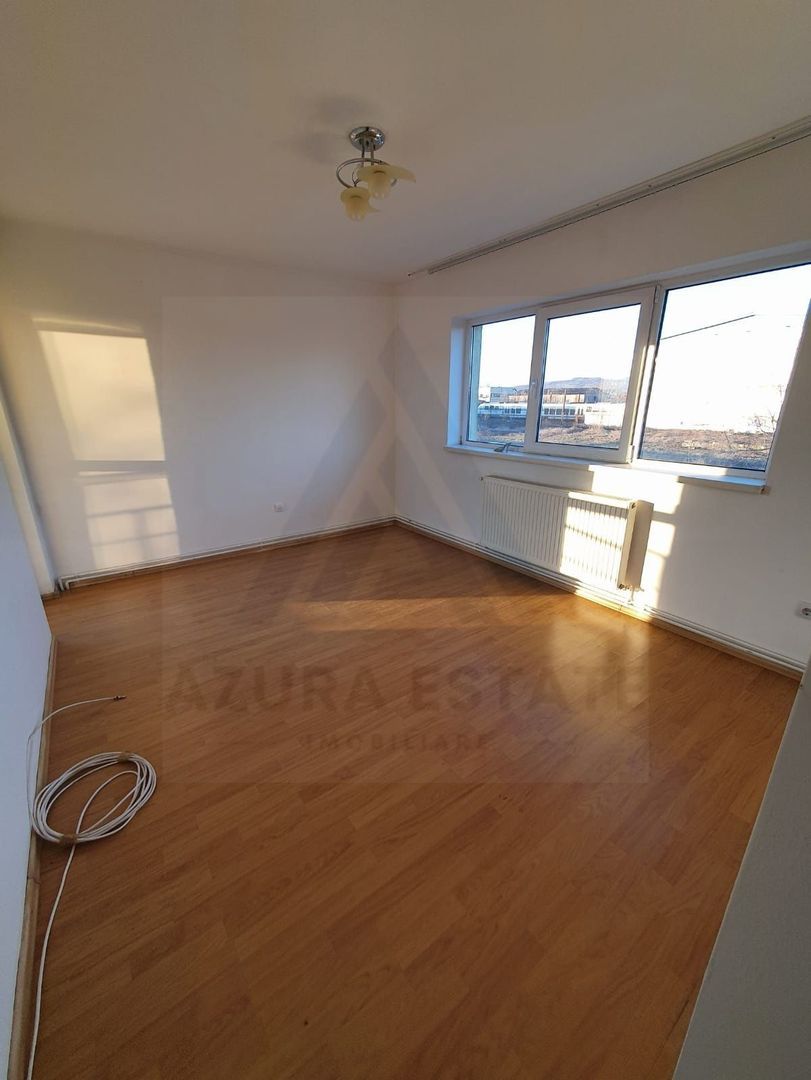 Apartament 3 camere decomandat etaj 1 66 mp balcon 8 mp Trei Stejari