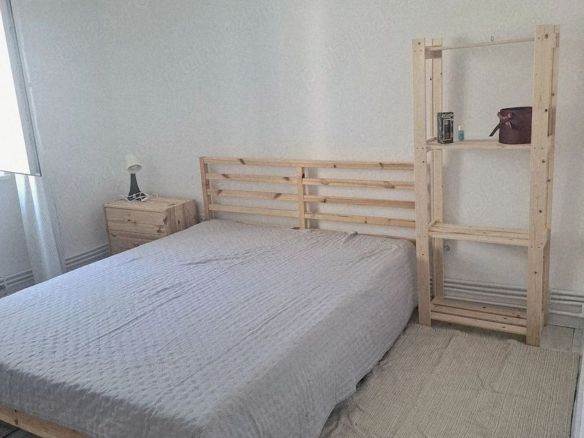 De inchiriat apartament 2 camere, Piața Centrală, et. 4, renovat, 450 eur