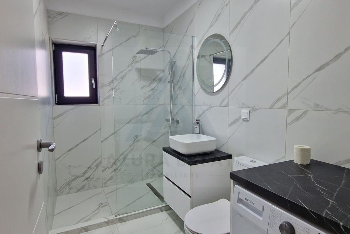 Apartament premium 2 camere balcon generos si parcare pe Dna Stanca