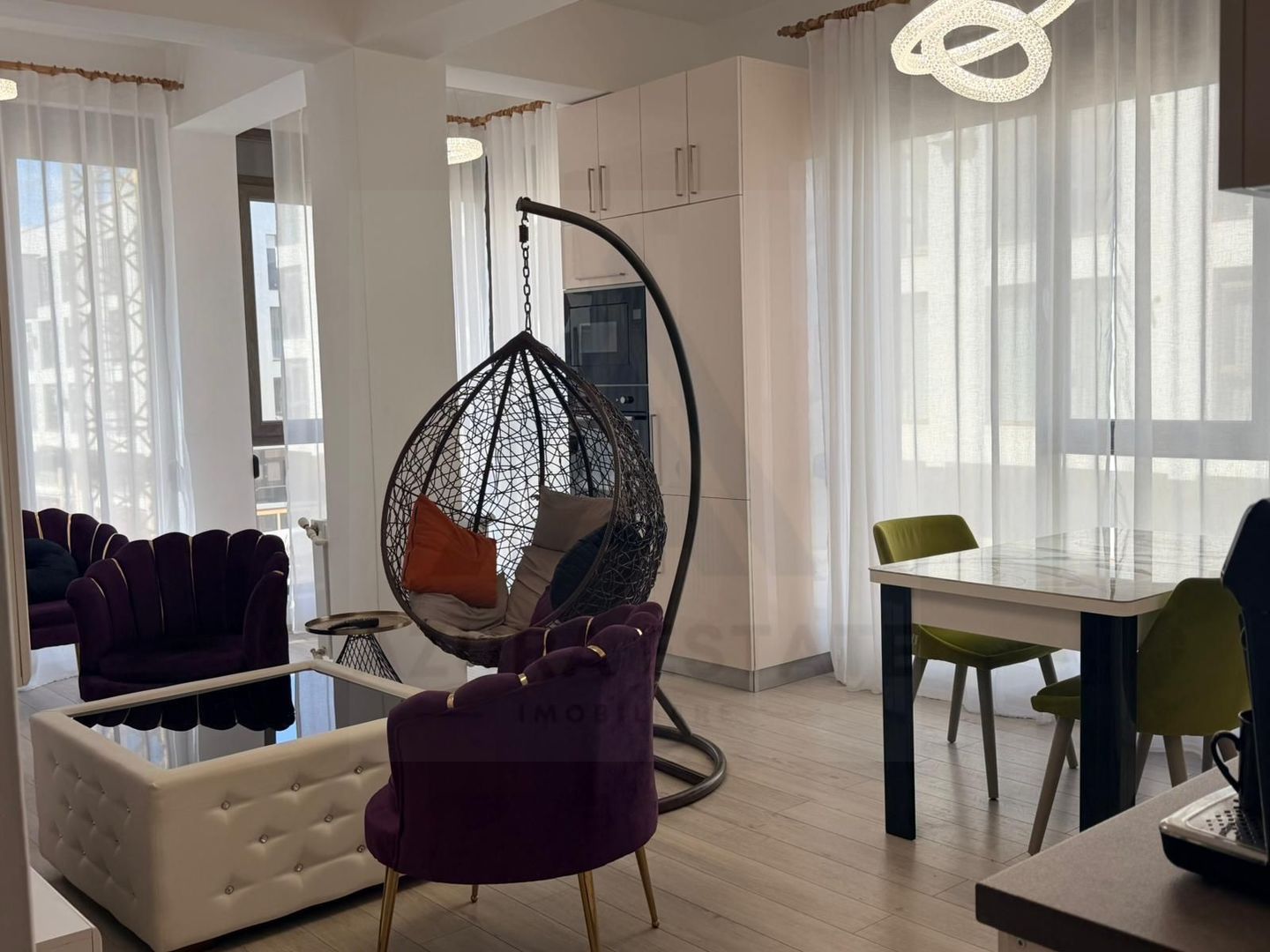 Apartament premium etaj 1 parcare subterana 70 mp utili Doamna Stanca