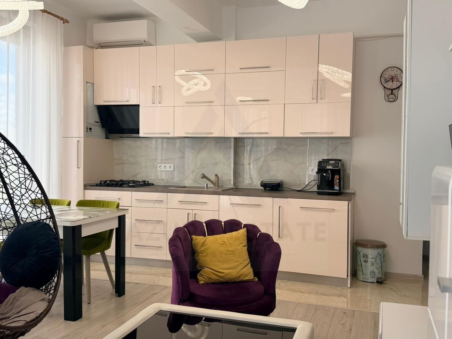 Apartament premium etaj 1 parcare subterana 70 mp utili Doamna Stanca