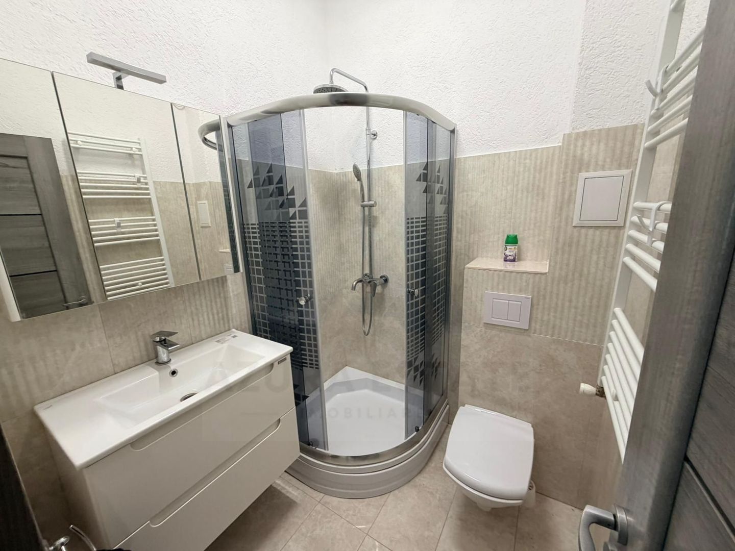 Apartament premium etaj 1 parcare subterana 70 mp utili Doamna Stanca