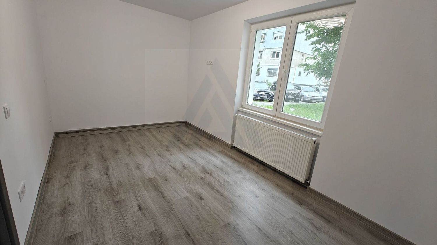 Apartament modern 2 camere parter 46 mp utili zona Terezian