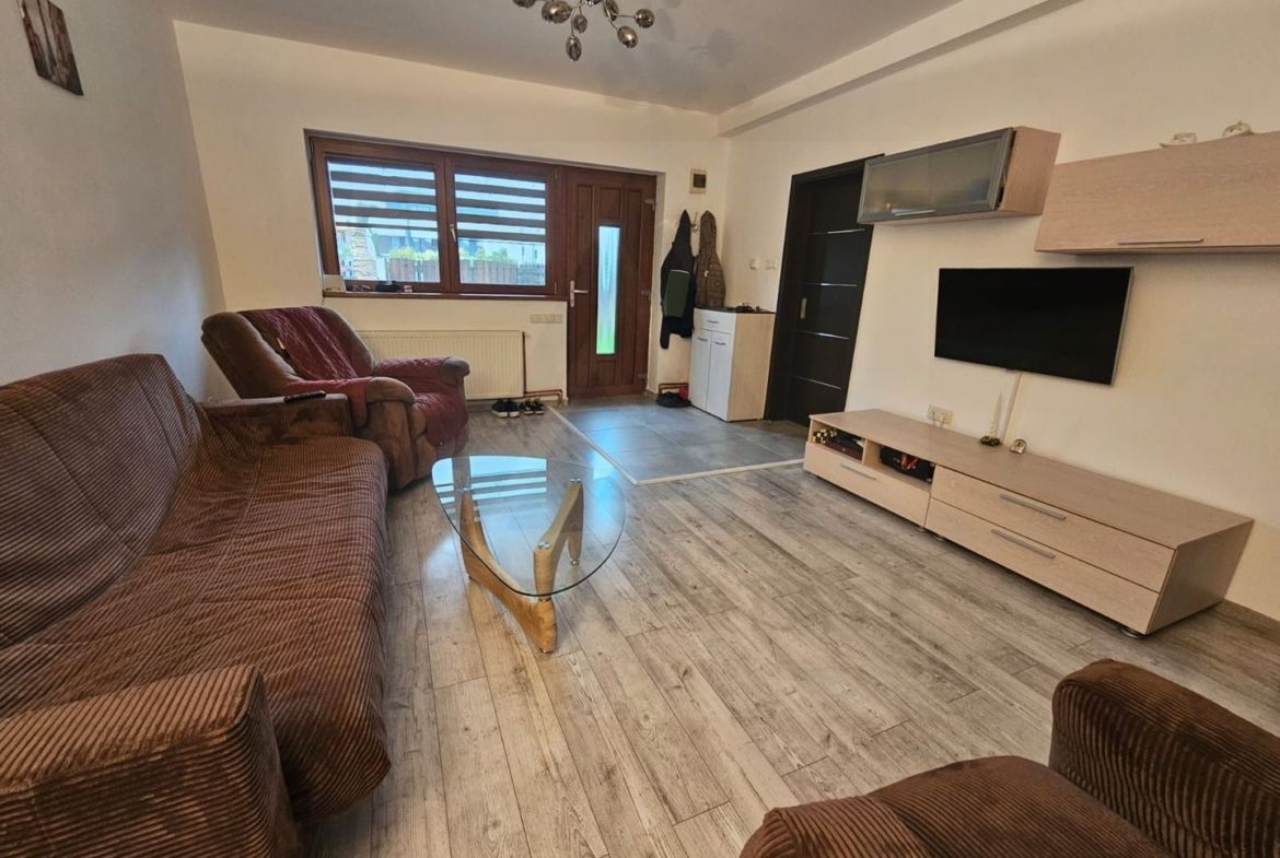 Apartament 3 camere la vilă 67 mp curte privată 147mp terasă acoperită