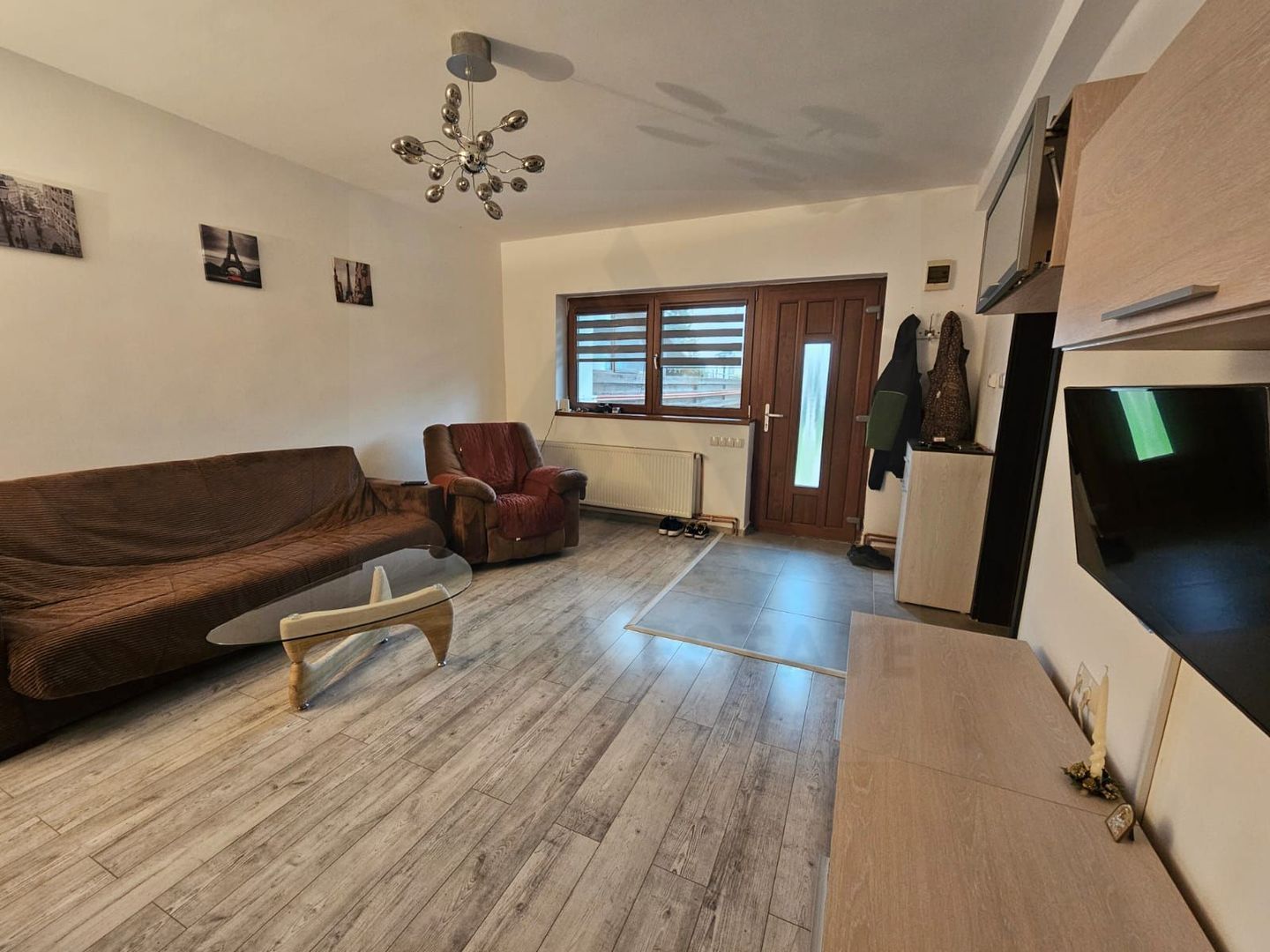 Apartament 3 camere la vilă 67 mp curte privată 147mp terasă acoperită