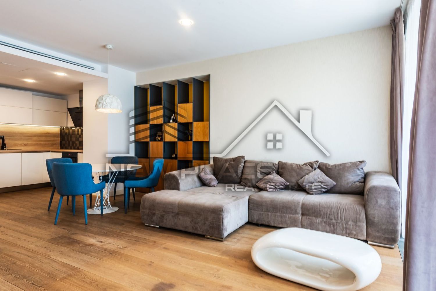 Cortina Residence | Exclusivitate | 950 Eur+TVA | Mobila Rovere | LUX