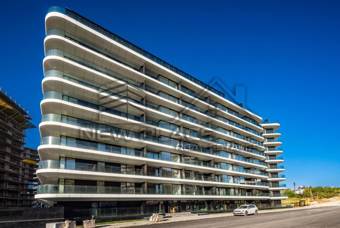 YachtKID | Terasa de 11,70 mp | 196,000+TVA | Bucatarie inchisa | LUX