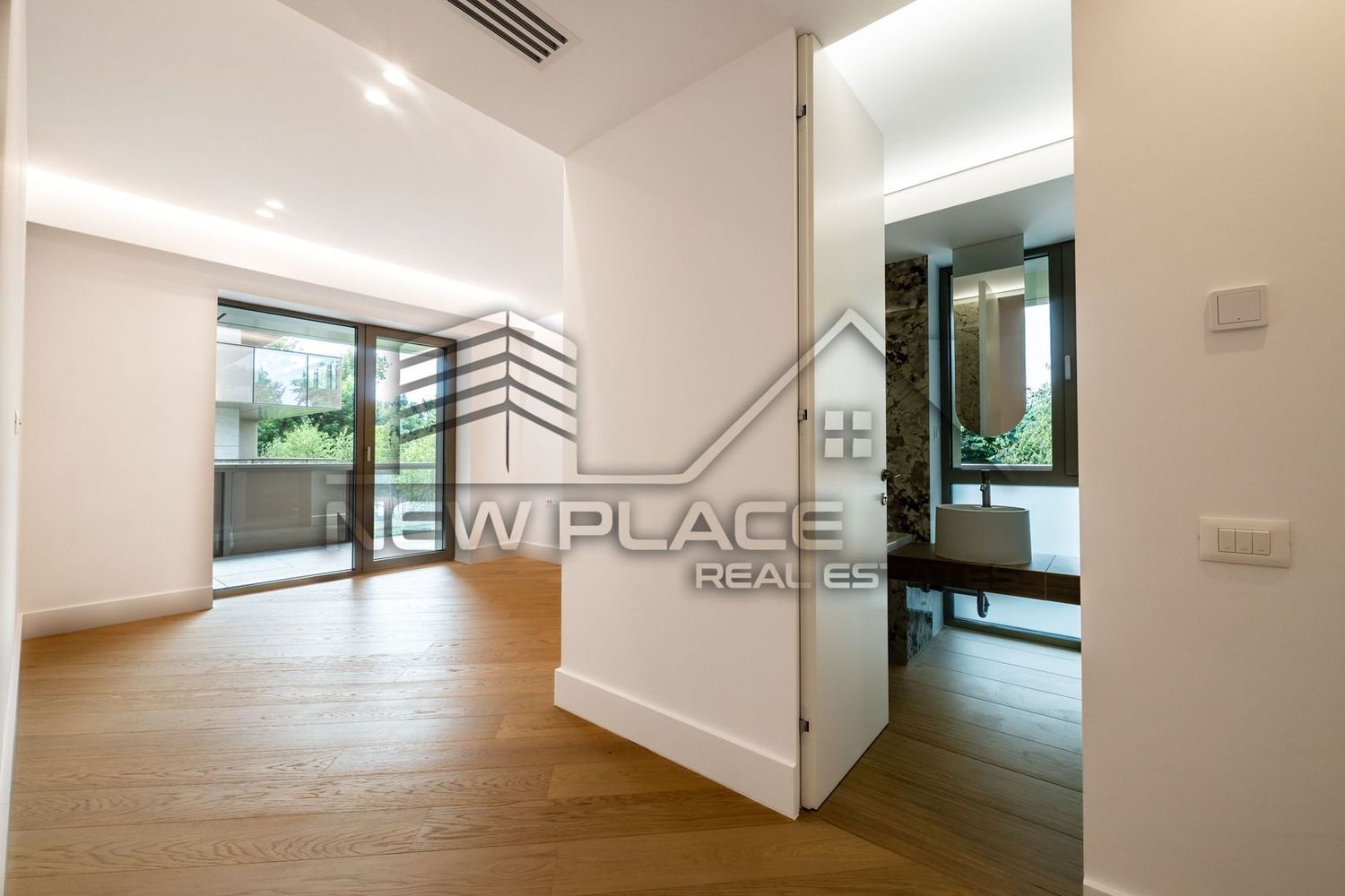 IANCU NICOLAE | Apt exclusivist | 389,360+TVA | Terasa de 39.7 | Lux