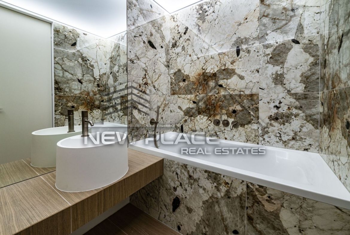IANCU NICOLAE | Apt exclusivist | 378,510+TVA | Terasa 23.8 |Ultra Lux