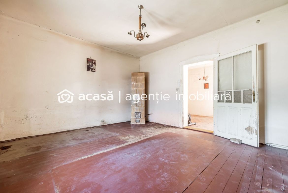Casă solidă din cărămidă cu potențial EXCEPȚIONAL pe Calea Timișorii