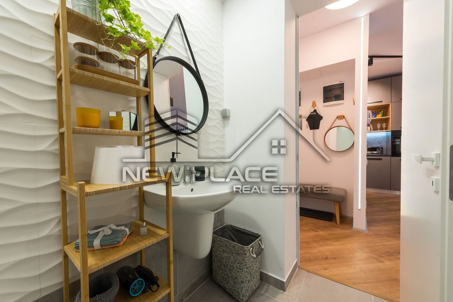 [VIDEO] 4City North | Apartament exclusivist | Vedere curtea interioara | Lux